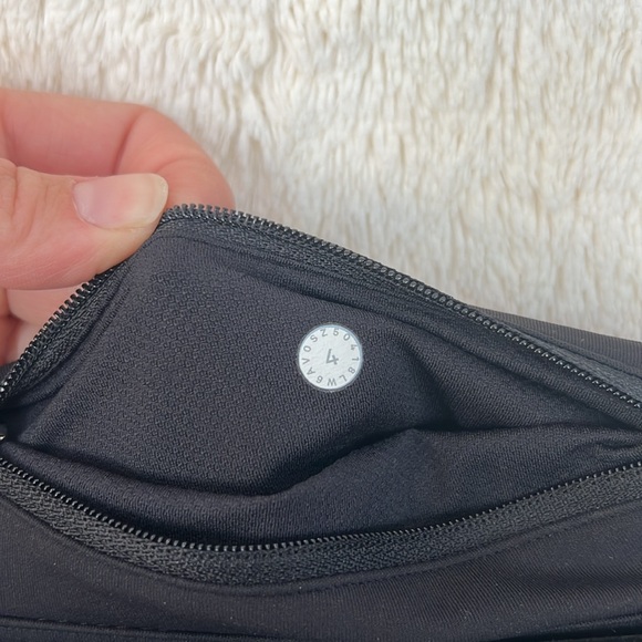 Pace Rival Crop - Picture 6 of 6